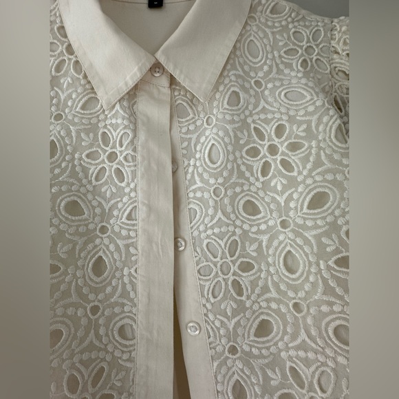 Express Cream Eyelet Collared Blouse - Picture 3 of 9